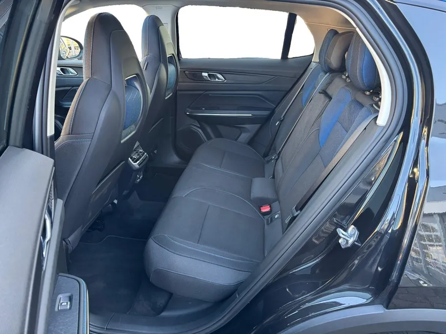 Lynk & Co 01 1.5 | Panoramadak | Navi | Climate control | Stoelverwarming
