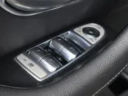 Mercedes-Benz E-Klasse 300 e Business Solution AMG l Keyless l Achteruitrij camera l Stoelverwarming l Dodehoekassistand