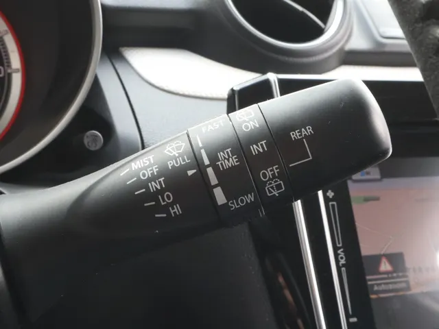Suzuki Swift 1.2 Select Carplay | Camera