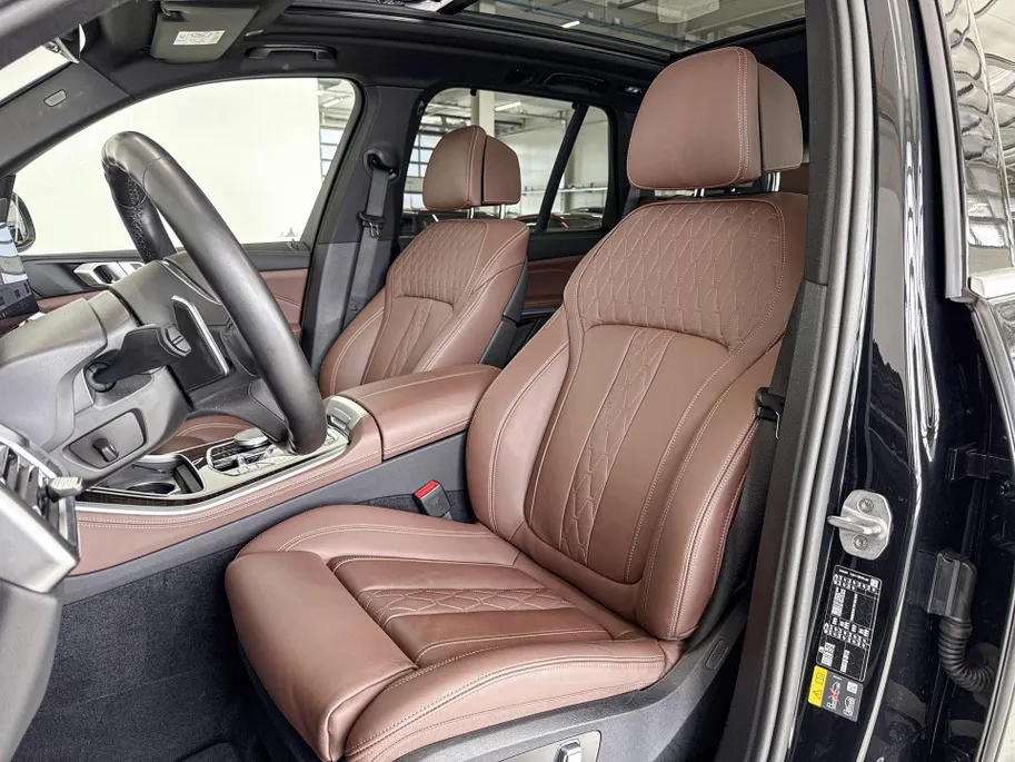 BMW X5 xDrive50e Launch Edition Innovation Pack