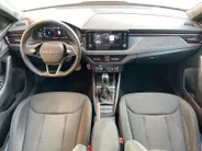 Škoda Kamiq 1.5 TSI Sport Business 150PK AUTOMAAT |Stoelverwarming| Climate control| Cruise Control| Parkeersensoren v+a| Achteruitrijcamera| Sportstoelen| Digitaal dashboard| Super strakke auto!