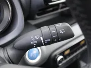 Mazda 2 Hybrid 1.5 Agile | Comfort pakket | CarPlay | Camera | Stuur-/stoelverwarming | Cruise adapt. | 15' LM |