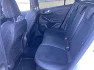 Ford Focus 2.3 EcoBoost ST-3 Performance 280 pk Performance Pack - Recaro Sportstoelen - Panoramadak - Adaptieve LED verlichting Trekhaak