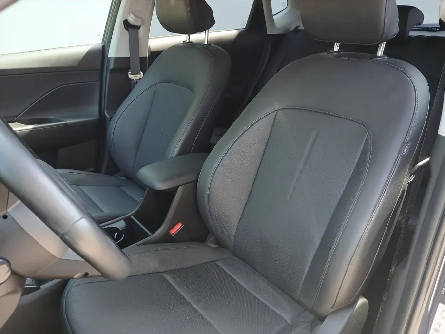Hyundai Kona 1.6 GDI HEV 141pk DCT Premium + Trekhaak! / Org. Nederlands / Navigatie + Camera / Climate en Cruisecontrol /