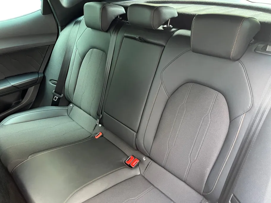 CUPRA Formentor 1.4 e-Hybrid Business | 18' LM | Climate Control | Adaptive Cruise Control | Draadloze telefoonlader | Navigatie