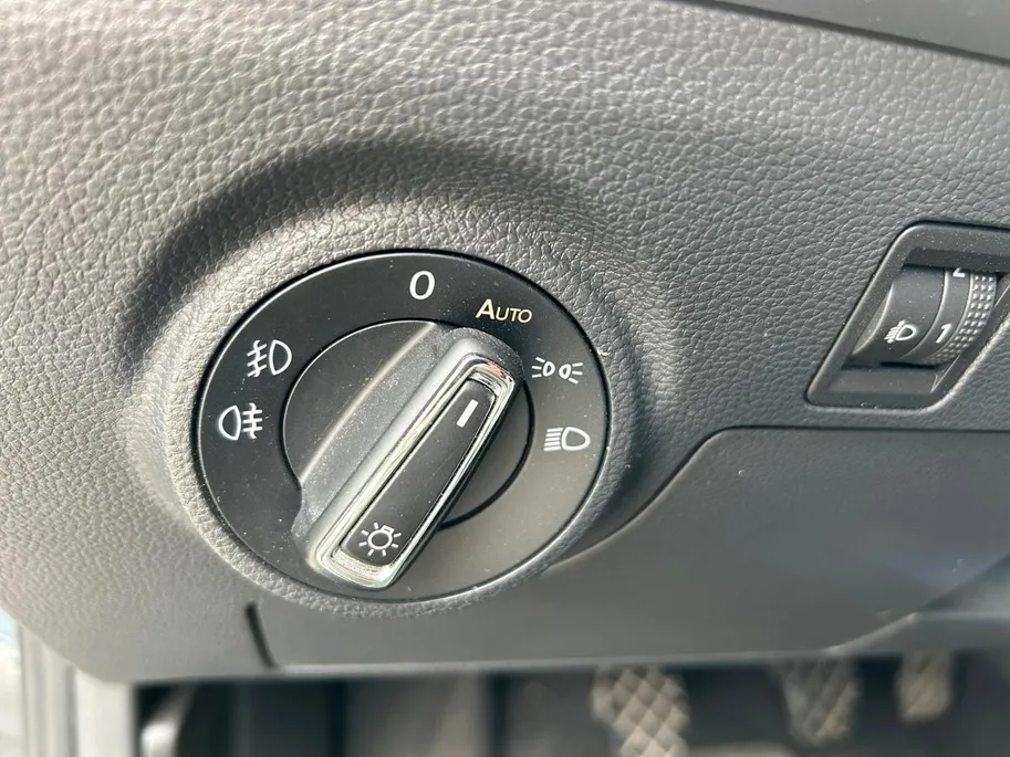 SEAT Arona 1.0 TSI Style Business Intense | Zeer Compleet! | Navi | Achteruitkamera | Sensoren | NU Rijklaarprijs! Incl.12 Maanden, APK, Onderhoudsbeurt etc! Premiumpakket gratis! |