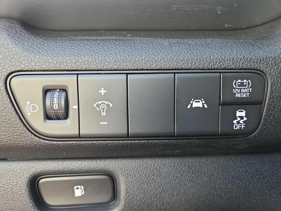 Kia Niro 1.6 GDi Hybrid DynamicLine | Automaat | Trekhaak | Camera | Navigatie | Carplay | cruise Control |