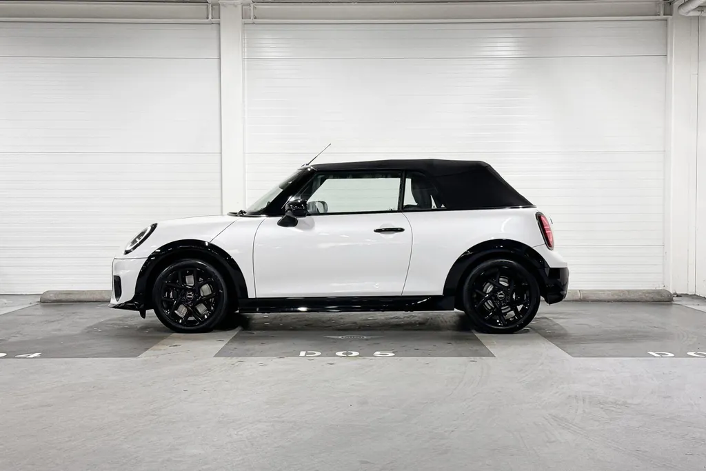 MINI Cooper Cabrio C John Cooper Works