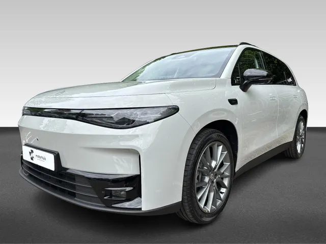 Leapmotor C10