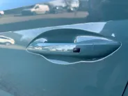 Hyundai i20 1.0 T-GDI Premium | Trekhaak| Lichtmetalen velgen| Automaat| Navigatie | Stoel verwarming| Stuur verwarming| Vol met opties!