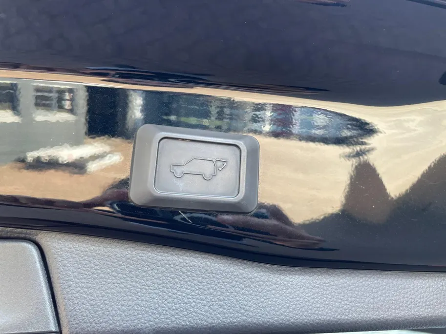 Toyota RAV4 2.5 Hybrid Business *Automaat*Navi via Carplay*Camera*Elekt. Achterklep*Adapt. Cruise Control*LM Velgen*Zeer nette auto!