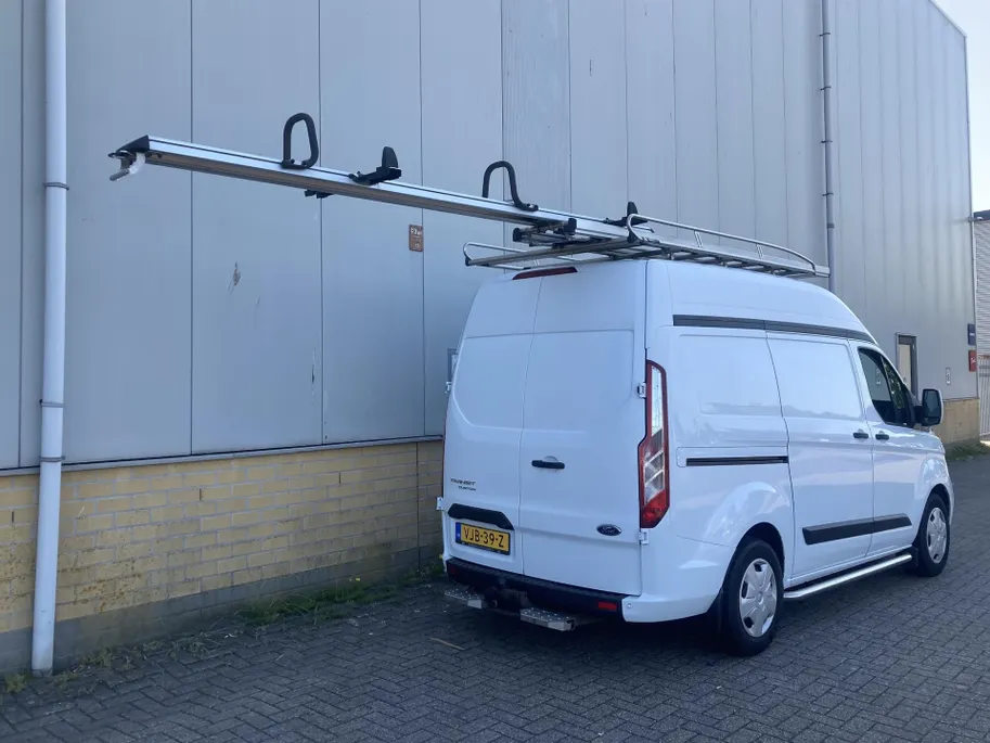 Ford Transit Custom 300 2.0 TDCI 130 pk L1H2 Trend Store Van Laadruimte inrichting - Imperiaal met dakladder - Opstaptrede achterbumper -Comfort laadschot