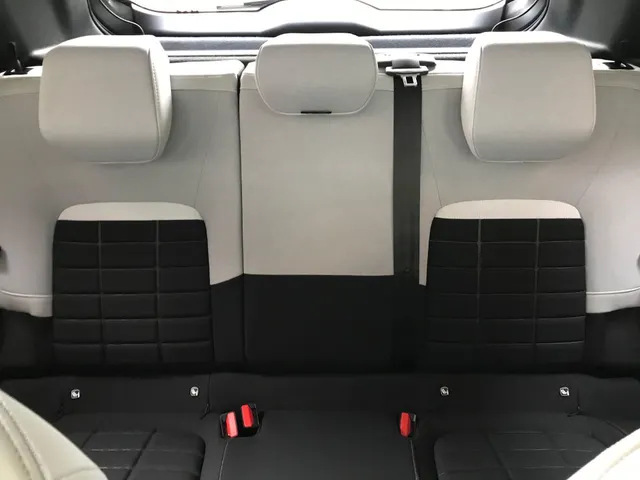 Citroën C3 1.2 Hybrid 110pk Max