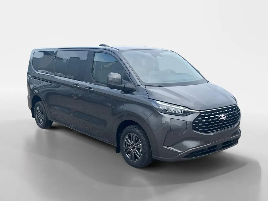 Ford Tourneo Custom 340 L2 Titanium 2.5 PHEV 233 pk | 9-persoons | TE BESTELLEN | Dual-zone airco | Inklapbare trekhaak | Cruise control | Verwarmd stuurwiel | Dubbele schuifdeuren met uitzetruiten | 17' LM velgen