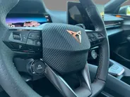 CUPRA Raval Business First Edition 56 kWh 211 PK l 19' Vandal Copper velgen l Achteruitrijcamera l Stoel en Stuurverwarming