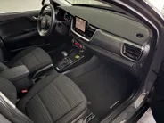 Kia Stonic 1.0 T-GDi 120pk DCT7 DynamicPlusLine | All-Seasonbanden | Apple Carplay/Android Auto
