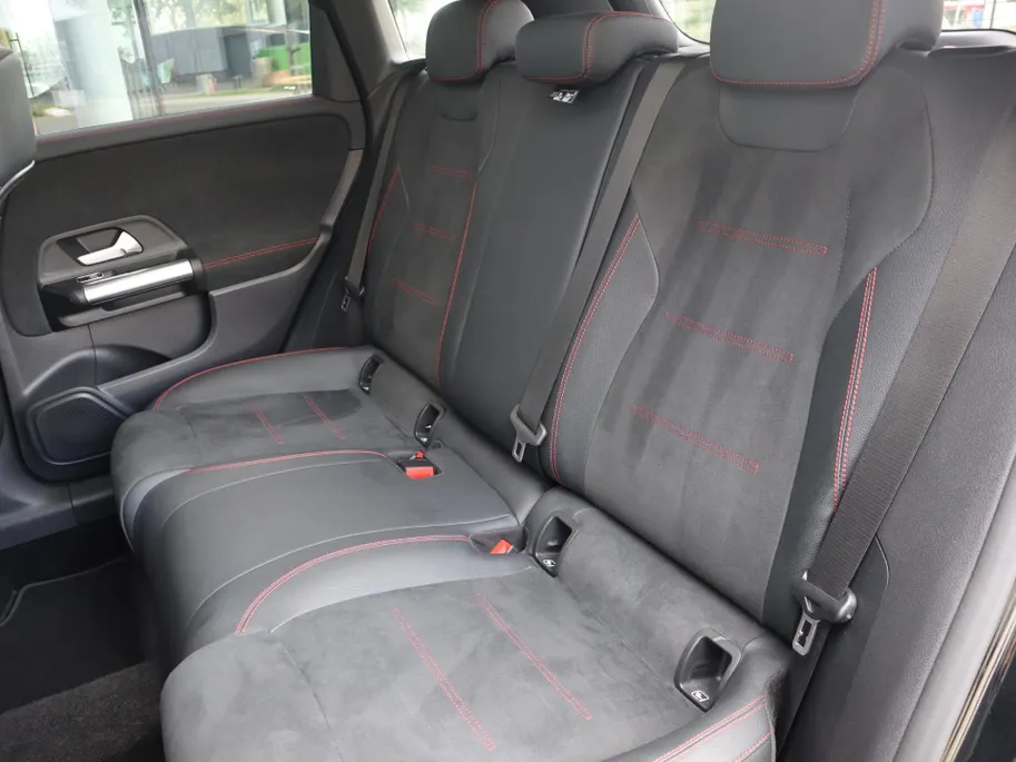 Mercedes-Benz B-Klasse 200 AMG Line