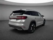Škoda Kodiaq Sportline Business 1.5 TSI PHEV 150 kW / 204 PK | Steel Grey | 19'' tirsuli aero velgen | Trekhaak wegklapbaar | 2000,- inruilvoordeel!