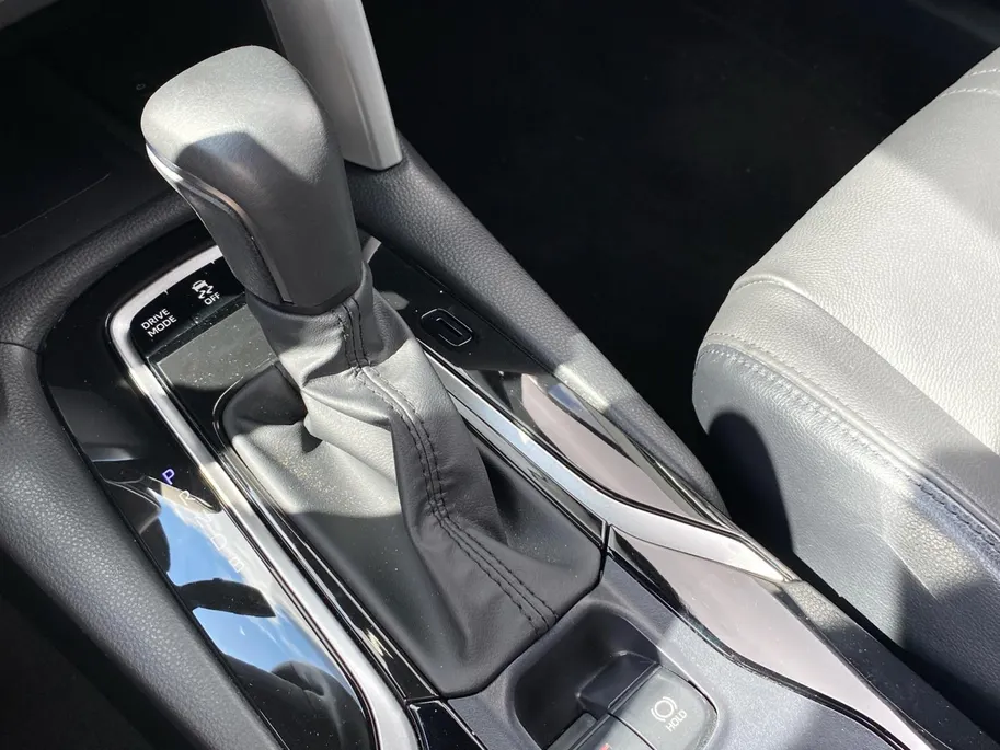 Toyota Corolla Cross Hybrid 140 Style Stoel-/stuurverwarming | CarPlay | Elektr. kofferklep | Camera | NL Auto | etc.