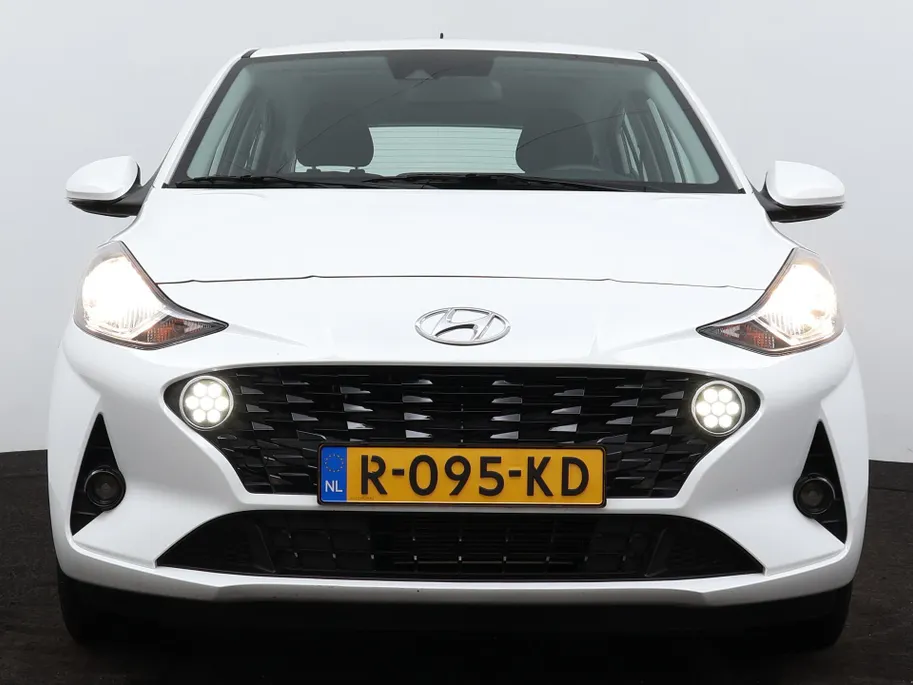 Hyundai i10 1.0 Comfort | Carplay | Airco | Cruise | NU Rijklaarprijs! Incl.12 Maanden, APK, Onderhoudsbeurt etc! Premiumpakket gratis!