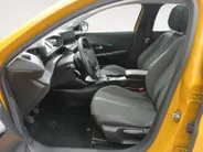 Peugeot 208 1.2 PureTech Allure | Climate | Cruise | Panodak | Parkeersensoren | navigatie | LM Velgen | Stoelverwarming |