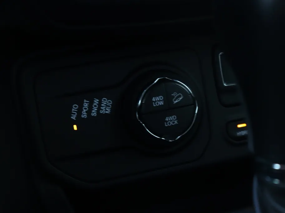 Jeep Renegade 4xe 240 PK Hybrid S | Navi | Carplay | LED | Leder | 19′
