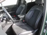 Kia Sportage 1.6 T-GDi Hybrid GT-Line | Stuur-/stoelverwarming | Elek. stoelverstelling + achterklep | Schuifdak | 18' LM | Cruise adapt. | Camera |