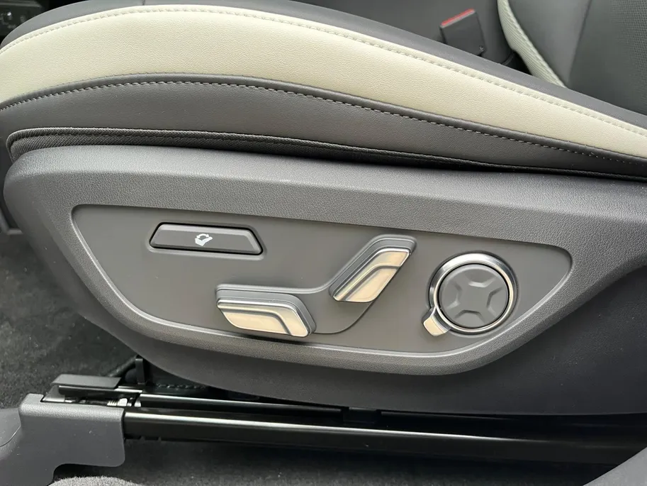 Kia EV5 GT-Line 81.4 kWh | Informeer naar beschikbaarheid | 505 km actieradius | 19' Inch velgen | NU €3000 inruilpremie + 500 korting KIA laadpaal
