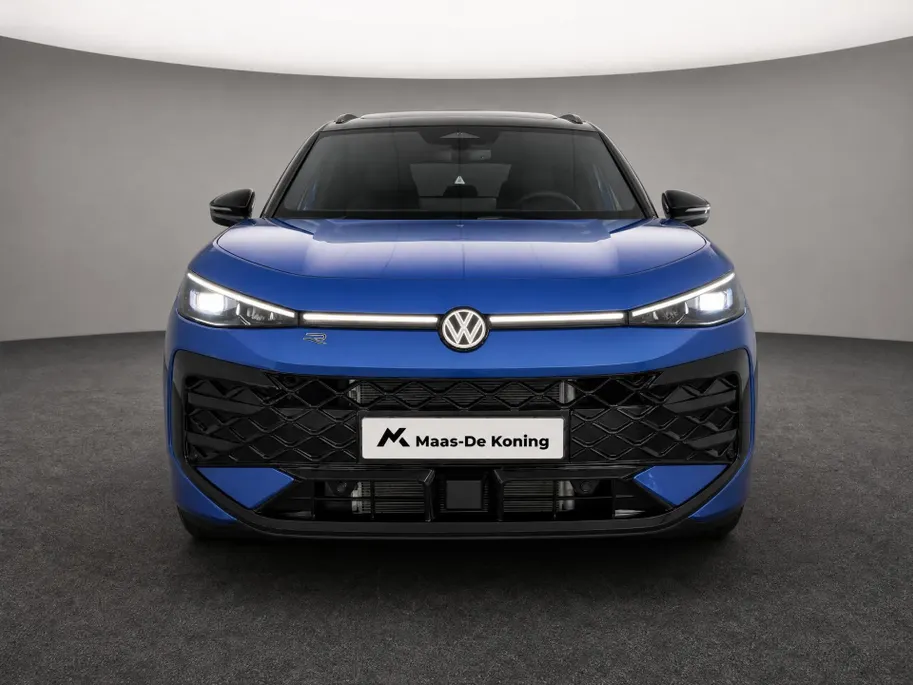 Volkswagen T-Roc 1.5 eTsi R-Line First Edition 150 pk 7 versn. DSG · Achteruitrijcamera · Electrische achterklep · Trekhaak