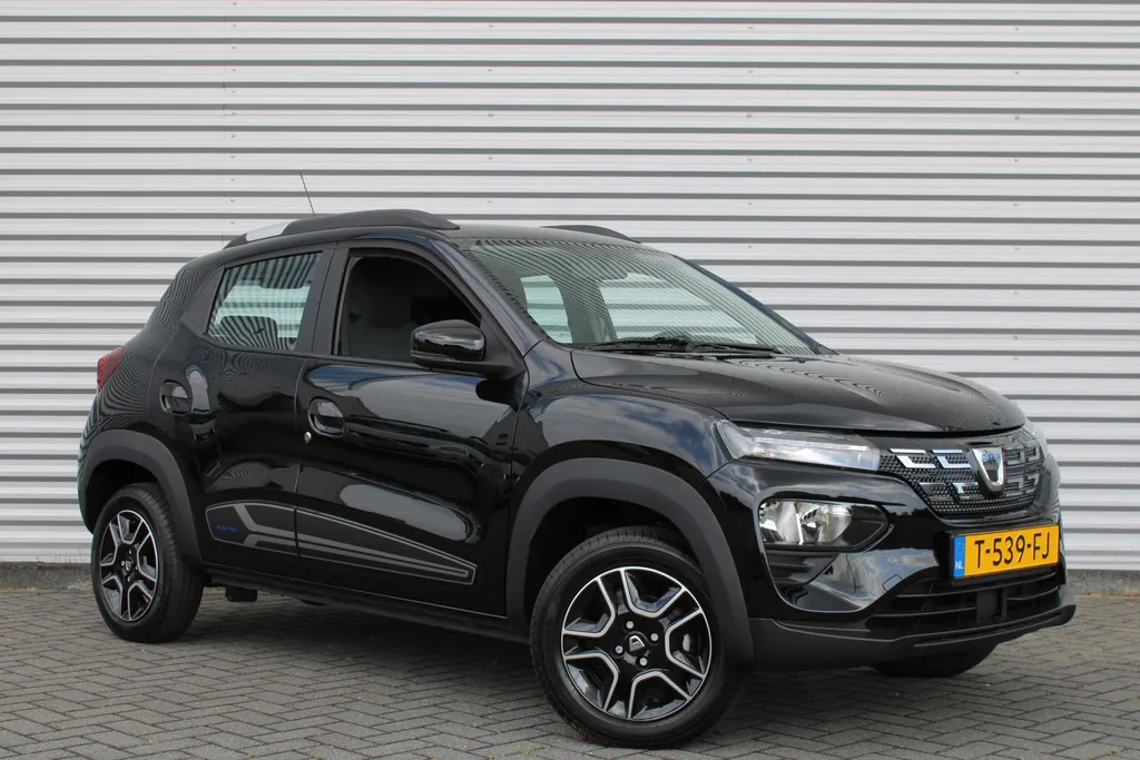 Dacia Spring Essential |  Airco | 14' Design velgen | Bluetooth | PDC | BTW auto | Uniek!! |
