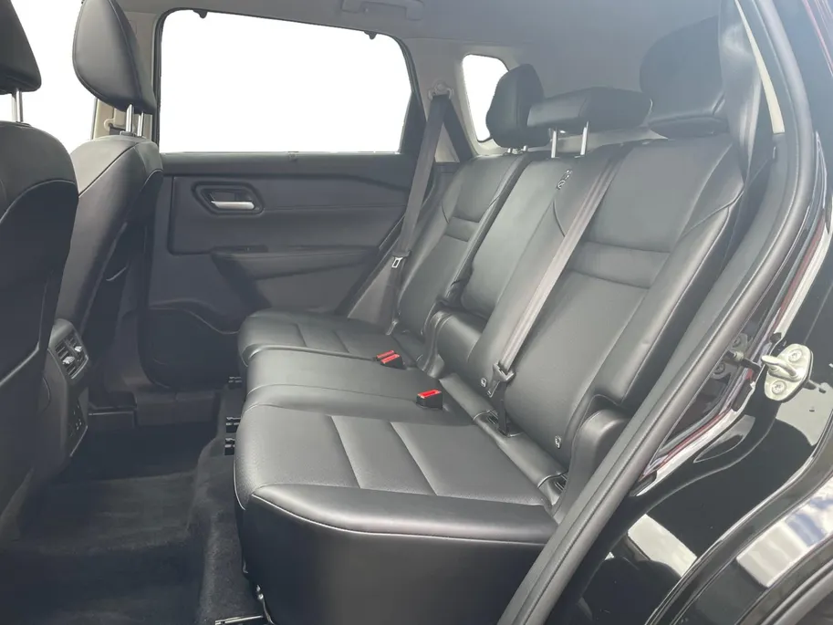 Nissan X-Trail Tekna | Navigatie | Schuif-/ Kanteldak | Stoelverwarming voor & achter | 360 camera | Apple Carplay/ Android Auto | Geheugenfunctie voorstoelen | Elektrische Kofferbak |
