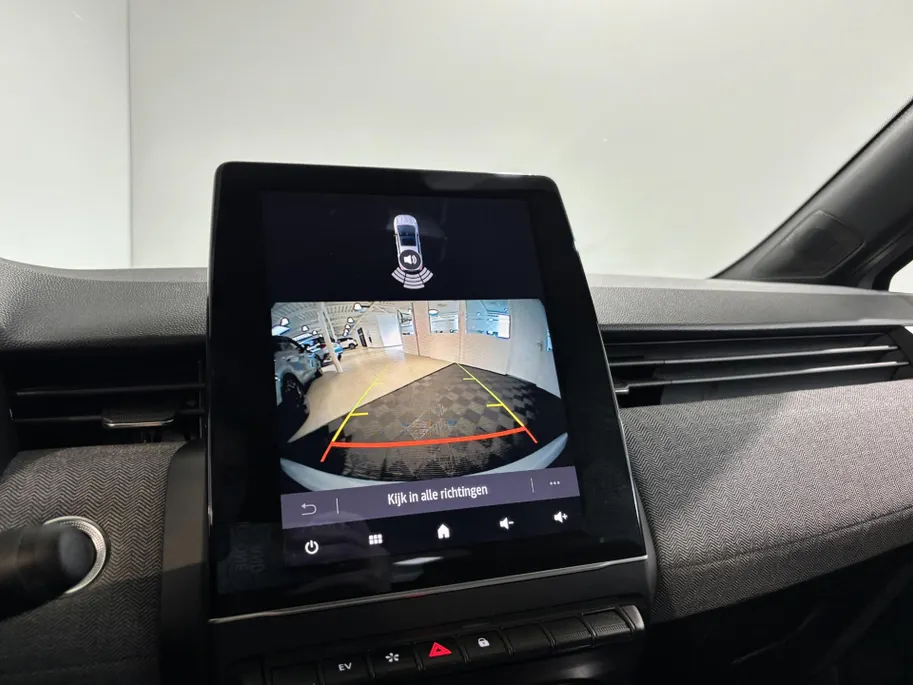 Renault Clio 145PK E-Tech Full Hybrid Techno Automaat Automaat | Digital Cockpit | 9,3'' Navi | Climate Control | Apple CarPlay/Android Auto | Camera | Cruise Control | Armsteun | Lichtmetalen Velgen