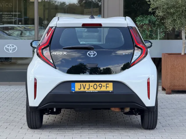 Toyota Aygo X Hybrid 115 play | Apple Car-Play | Adap cruise