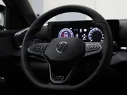 Volkswagen T-Roc 1.5 eTsi Style First Edition