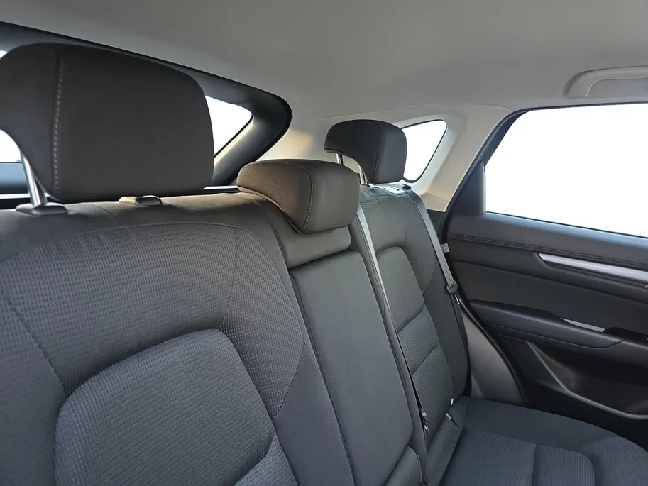 Mazda CX-5 2.0 SkyActiv-G 165 Comfort Automaat! | Dealer onderhouden! | Wegklapbare trekhaak | Stoel-Stuurverwarming | Achteruitrijcamera | Climate control | 12 maanden garantie