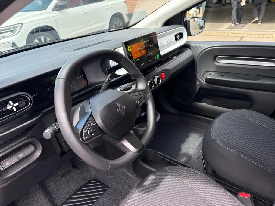 Renault Twingo urban range evolution 27.5 kWh l Nu in de showroom! MET 600,- VOORRAAD KORTING OP = OP | Gratis 5 jaar garantie tot 100.000km | financier vanaf 2,9% rente |