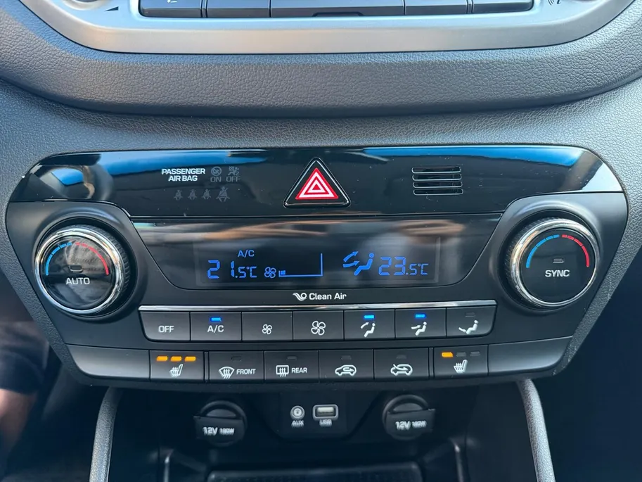 Hyundai Tucson 1.6 GDi Comfort | Elektrisch Verstelbare Stoelen | Navigatie | Bluetooth | Camera | Stoelverwarming | Cruise & Climate Control | Onderhoudshistorie | All Season Banden | 12 Maanden BOVAG Garantie