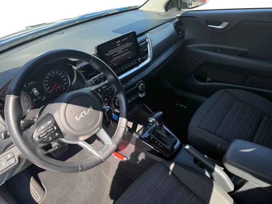 Kia Stonic 1.0 T-GDi MHEV DynamicLine | Automaat | Cruise Control | Climate Control | Camera | Navigatie | LM Velgen |