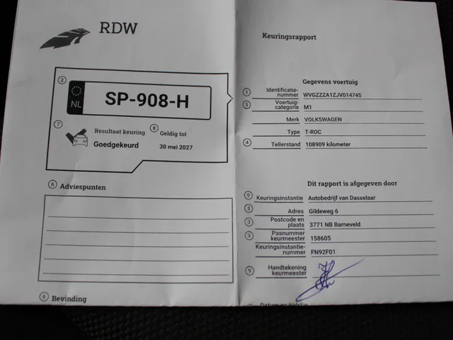 Volkswagen T-Roc 1.0 TSI Style | Airco | Navigatie | Trekhaak | PDC