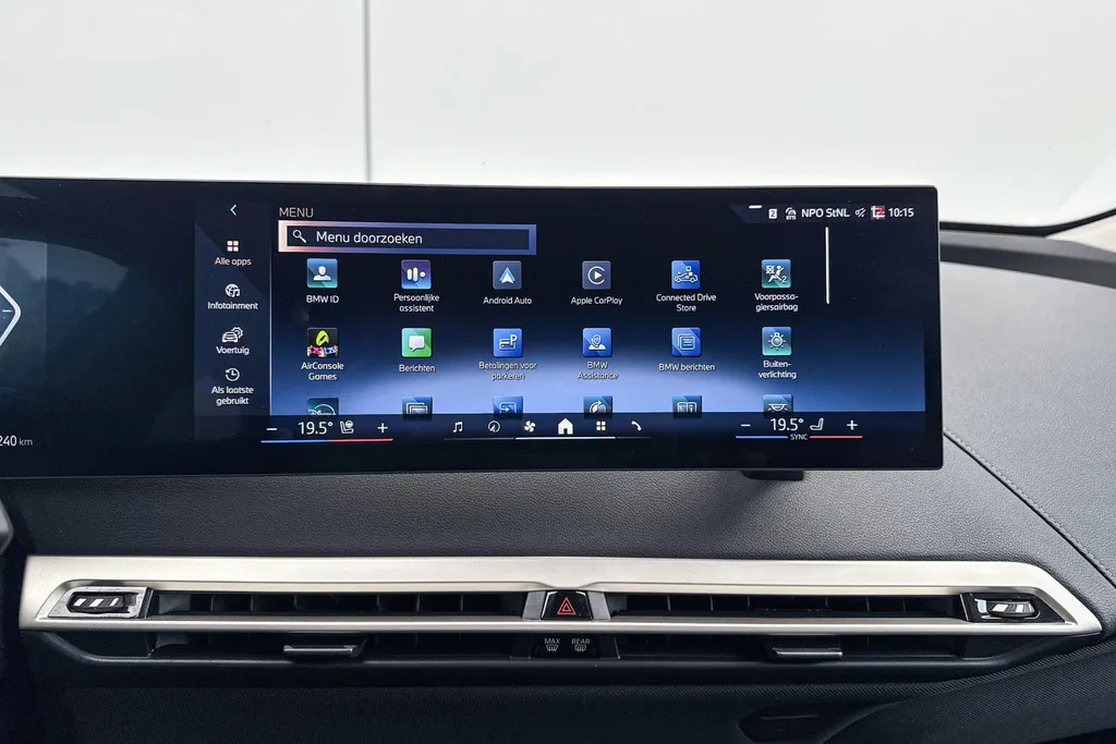 BMW iX xDrive45 101 kWh