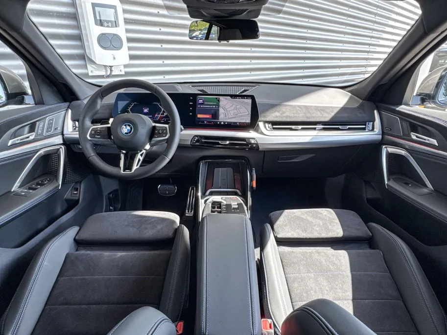 BMW iX2 eDrive20 67 kWh M Sport Edition