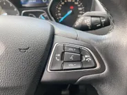 Ford Kuga 1.5 EcoBoost 120 pk Trend Ultimate Groot Navi - Trekhaak - Voorruitverwarming