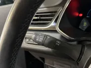 Renault Captur 145PK E-Tech Hybrid SL Rive Gauche Automaat | Schuif/Kantel Dak | Trekhaak | Stoel & Stuurwiel Verwarming | 9,3' Navi | Digital Cockpit | Stoel & Stuurwiel Verwarming | Adaptive Cruise Control |