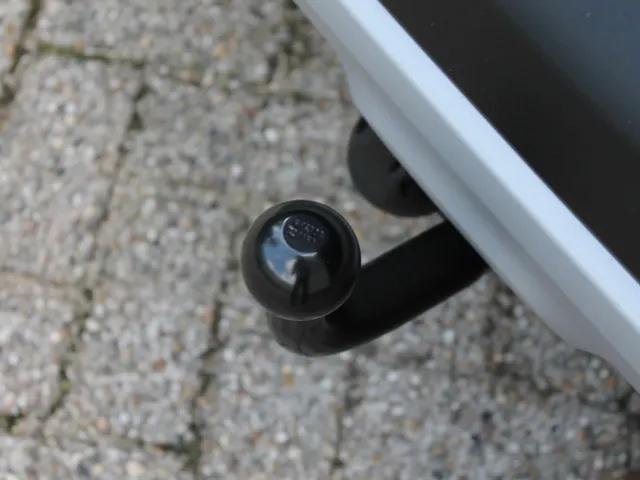 Renault Captur 1.3 TCe 150 PK Intens | Automaat | Trekhaak | Sensoren rondom | Camera | Dode hoek sensoren |