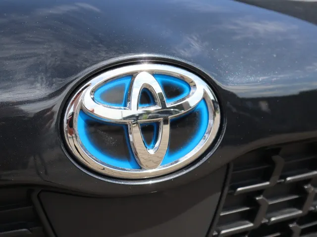 Toyota Yaris Cross 1.5 Hybrid Explore | Stoelverwarming | Parkeersensoren