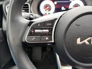 Kia Ceed Sportswagon 1.0 T-GDi DynamicPlusLine | Stoel- en stuurverwarming | Elektrisch bedienbare achterklep | Parkeersensoren voor- en achter | Achteruitrijcamera | Apple/Android Carplay | Navi | Cruise Control