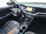 Kia Niro 1.6 GDi Hybrid DynamicLine | Navigatie | Parkeersensoren | Climate control | Trekhaak