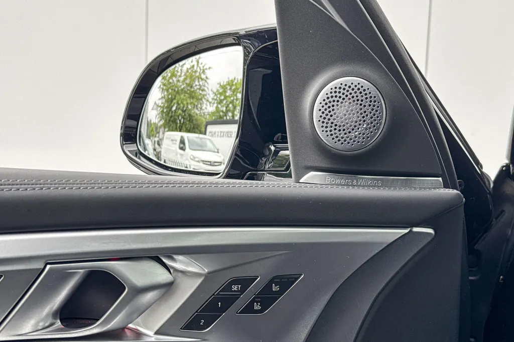 BMW XM PHEV 30 kWh