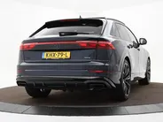 Audi Q8 55 TFSI e quattro Pro Line S 394 PK · 22' LM Velgen · Glazen panorama dak · B&O Premium 3D · Assist. plus, remote park · Stoelventilatie + Massage · Trekhaak · Servosluiting