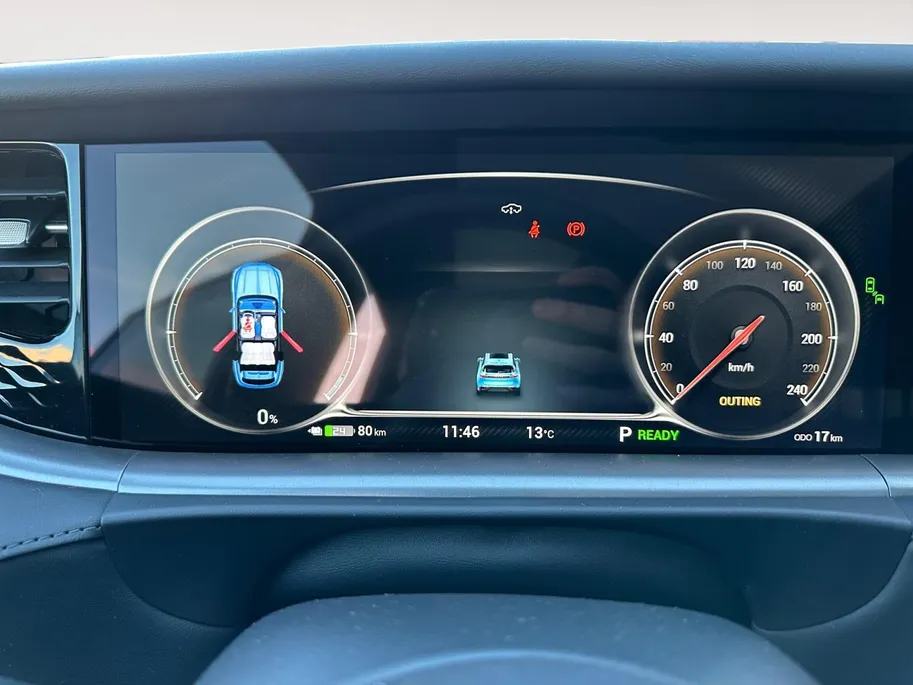Voyah Free Flagship Edition 4WD 106 kWh | Demo | Full Option | Trekhaak met 2000kg trekgewicht | Luchtvering | Stoelkoeling, -verwarming en -massage |Blackline exterieur & interieur|